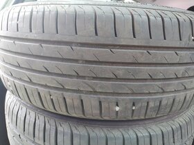 185/60R15 - 2