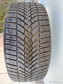 Pneumatiky 235/40 R19 - 2