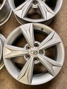 5x114,3 R17 originál alu Toyota C-HR - 2