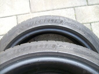 2ks letní Michelin Pilot Sport4 225.40.18 92Y - 2