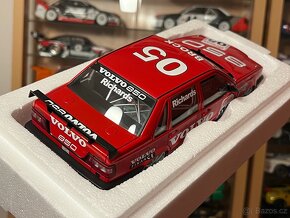 Volvo 850 touring car 1:18 Autoart - 2