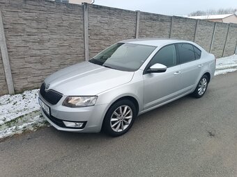 Skoda Octavia 3 TDI rychle jednani sleva - 2