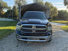 Dodge RAM 1500 5.7 Big Horn 4x2 Crew Cab 2016 - 2