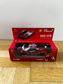 FERRARI Bburago sada Shell V-Power Bluetooth 1:41 - 2