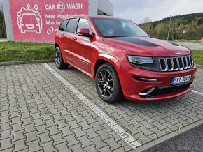 Jeep Grand Cherokee SRT - 2