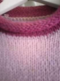Vlněný,ručně pletený svetr - 2