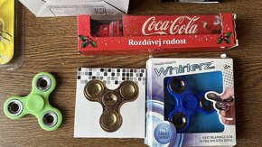 Mix hraček / Fidget spinnery, Coca-Cola kamion, Magic YOYO - 2