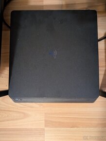 Upravený PS4 Slim 1TB 11.00 - 2