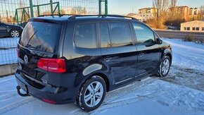 Volkswagen Touran DSG - 2