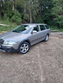 Škoda Octavia Scout 2.0 Tdi 4x4 combi - 2