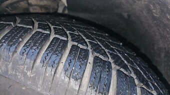 Sada kol na Ford Mondeo MK5, 215/60 R16, zimní pneu - 2