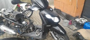 Piaggio Carnaby 125 - 2