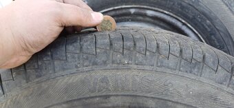 Letní pneu 195/70 R15C Barum - 2