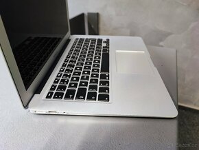 MacBook Air A1466 (2015) - 2