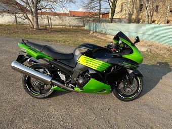 Kawasaki ZZR 1400, 142Kw - 2