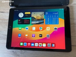 Apple iPad 10.2 Palců - 8.Generace 2020 - 32Gb - 2