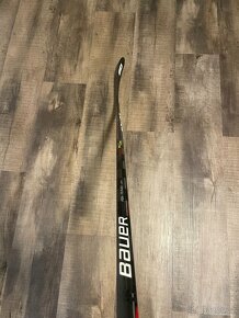 Hokejka Bauer Vapor FlyLite Sr flex 70 záhyb p28 - 2