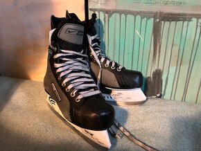 Brusle Nike Bauer vel. junior 4 (37.5) - 2