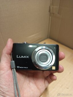 PANASONIC LUMIX DMC-FS62 - 2