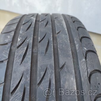 Letní pneu 225/45 R17 - 2