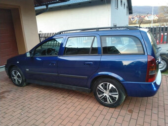 Opel Astra Caravan - 2