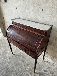 Mahagonový psací stůl s roletou (103075) - 2