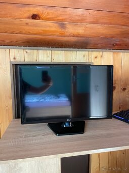 Monitor LG 24MT47D-PZ - 2