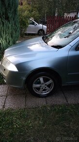 ŠKODA OCTAVIA 2 1.6 FSI. (RS LOOK) - 2