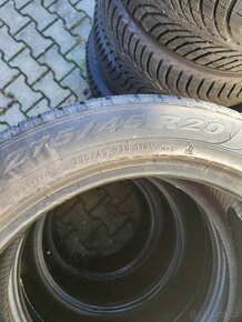 Prodám sadu zimních pneu Pirelli 275/45 r 20 - 2