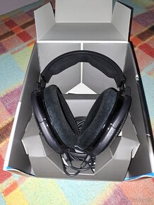 PRODAM  SLUCHATKA SENNHEISER HD 650 - 2