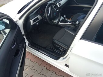 BMW E91 320i - 2