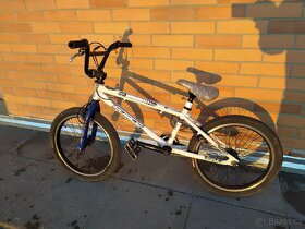 BMX značky GT - 2