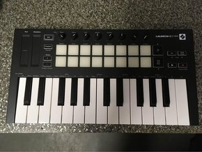 Launchkey Mini MK3 - 2