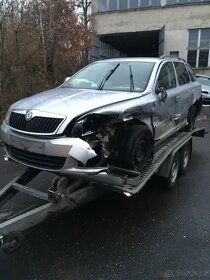 prodám náhradní díly Škoda Octavia 2 facelift - 2