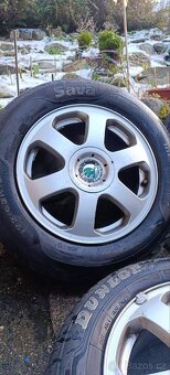 ALU 5x100 R15 škoda s letním pneu - 2