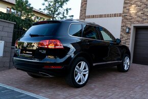 Volkswagen Touareg, 3.0 TDi V6 4x4 AUTOMAT - 2