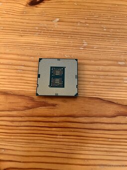 Intel i7 10700F 8/16 jader 4,8GHz Socket1200 Funkční Záruka - 2