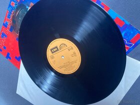 Paul McCartney Tug of War LP - 2