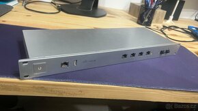 Security Gateway Pro (USG-Pro-4) - 2