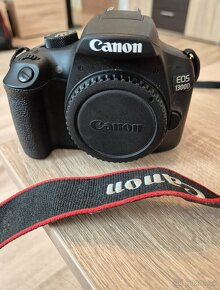 PRODÁM FOTOAPARÁT CANON EOS 1300D+3 OBJEKTIVY+ PŘÍSLUŠENSTVÍ - 2