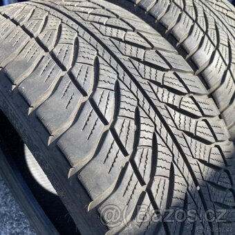 Zimní pneu 245/45 R18 100V Goodyear 6mm - 2