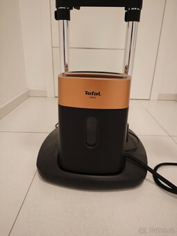 Napařovač oděvů Tefal QT1020E0 - 2