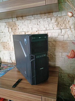 ATX skříň Zalman Z1 - middle tower + SSD 120GB + dvd-rw - 2