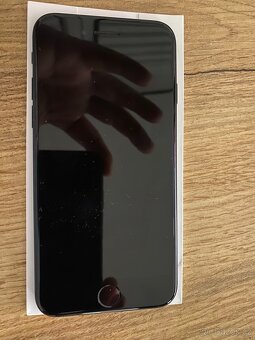 iPhone SE Black 64GB - 2