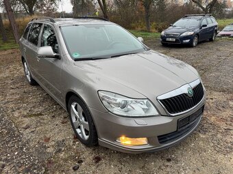 ŠKODA OCTAVIA II FL COMBI SPORT 2.0 TDI 103KW DSG 2012 - 2