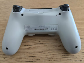 PlayStation DUALSHOCK 4 ovladač - 2