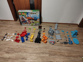 Lego Duplo 10875 Nákladní vlak - 2