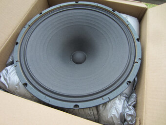 Repro Fender 15", 8ohm, 50W - 2