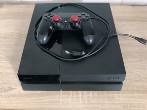 PS4 500 GB + stanice na nabíjení ovladačů - 2