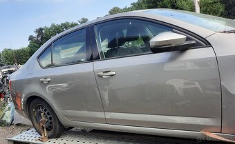 nd z škdoa octavia 2 1.6tdi 77kw modrá bílá sahara stříbrná - 2